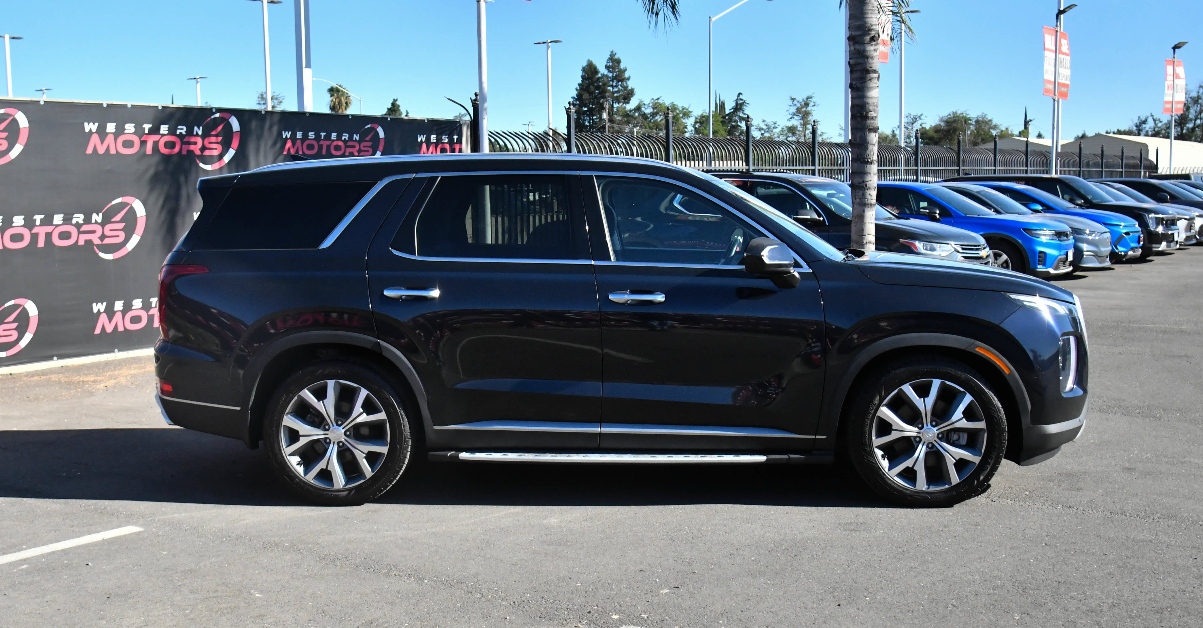 Used 2021 Hyundai Palisade SEL w/ Winter Package AWD/4WD image 9