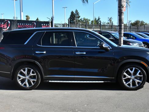 Used 2021 Hyundai Palisade SEL w/ Winter Package AWD/4WD image 9