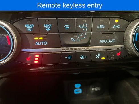 Used 2022 Ford Escape SEL image 7