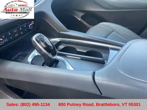 Used 2021 Buick Enclave Premium w/ Sun and Sites Package AWD/4WD image 26
