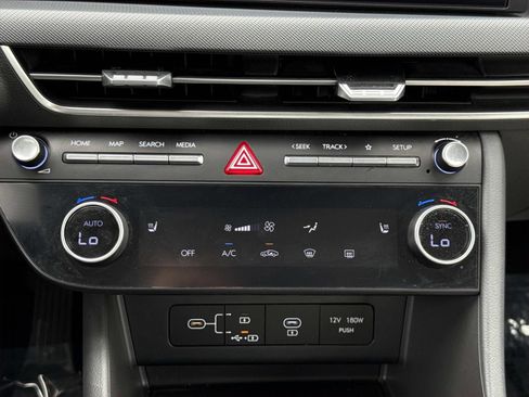 Used 2025 Hyundai Sonata SEL FWD image 11