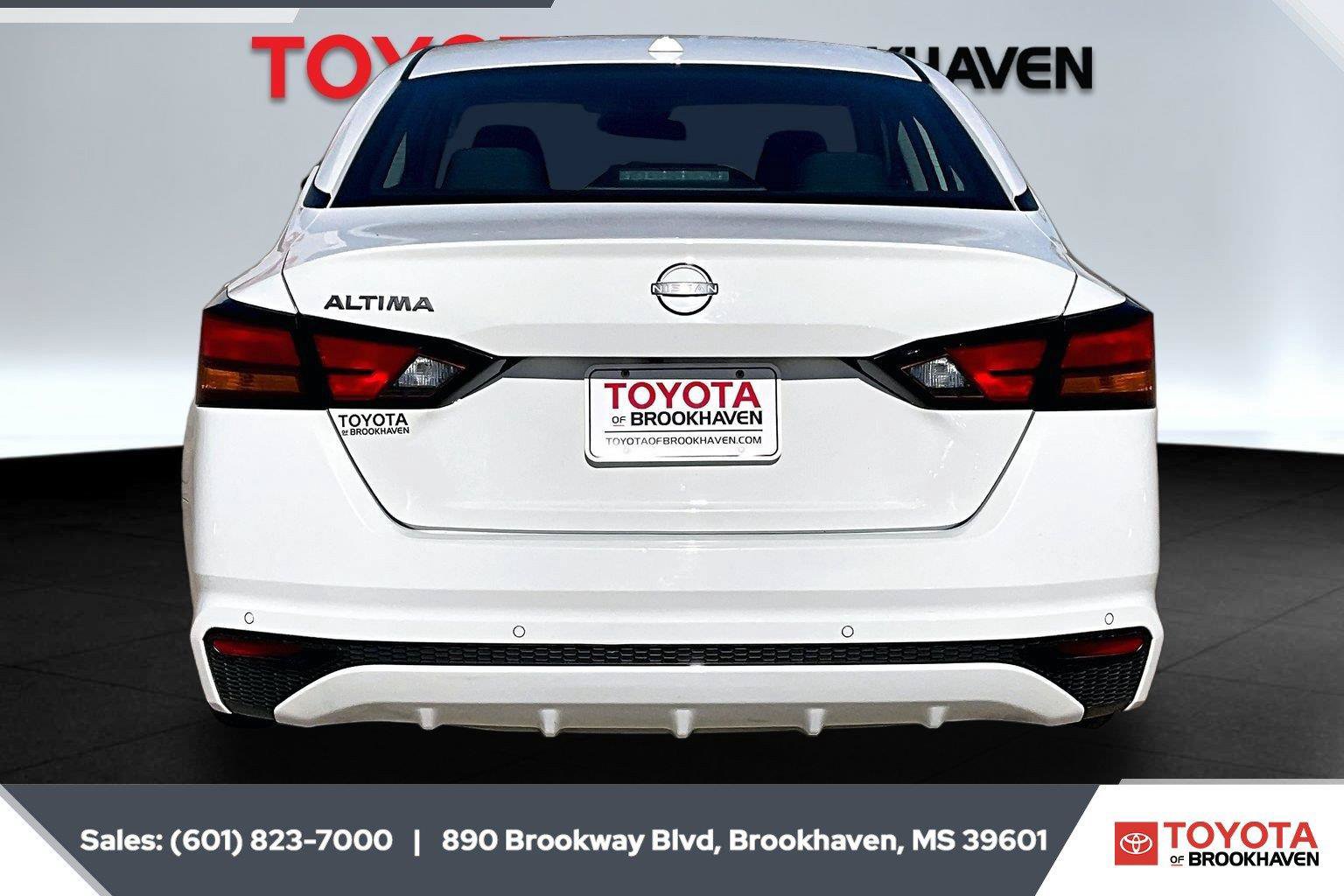Used 2025 Nissan Altima 2.5 SV FWD image 4
