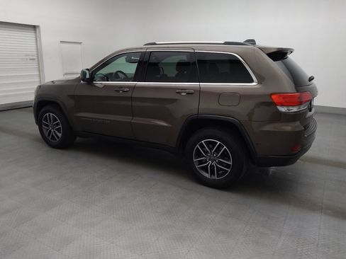 Used 2019 Jeep Grand Cherokee Laredo w/ Laredo X Package RWD image 3