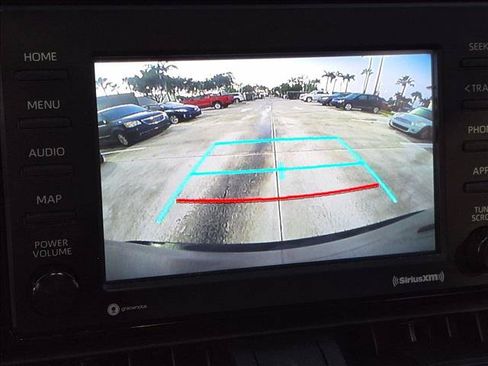 Used 2021 Toyota RAV4 XLE w/ Convenience Package FWD image 14