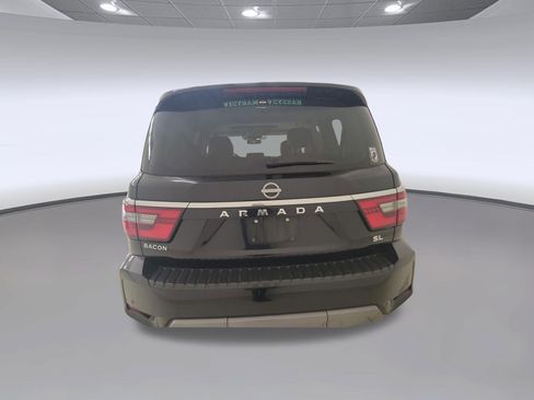 Used 2022 Nissan Armada SL w/ Captain's Chairs Package RWD image 8