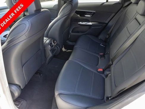 Used 2024 Mercedes-Benz GLC 300 4MATIC image 17