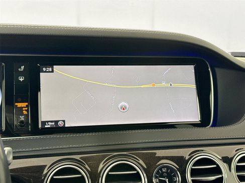 Used 2015 Mercedes-Benz S 550 Sedan image 7