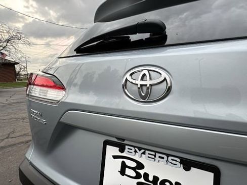 Used 2024 Toyota Corolla Cross LE image 35