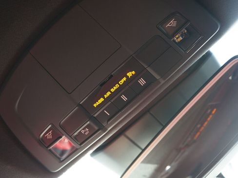 Used 2018 Porsche 718 Cayman Base image 24