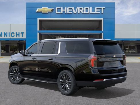 New 2026 Chevrolet Suburban LS AWD/4WD image 3