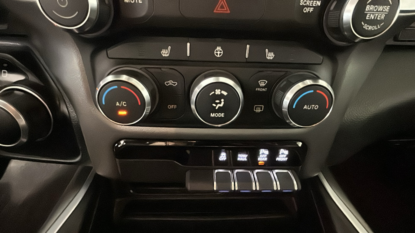 Used 2020 RAM 1500 Big Horn AWD/4WD image 27