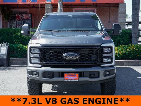 Used 2025 Ford F250 XLT w/ Black Appearance Package AWD/4WD image 3