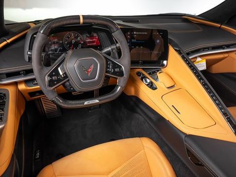 Used 2025 Chevrolet Corvette Z06 RWD image 24