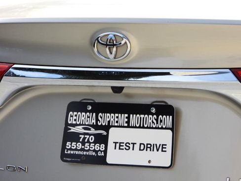 Used 2015 Toyota Avalon Limited image 8