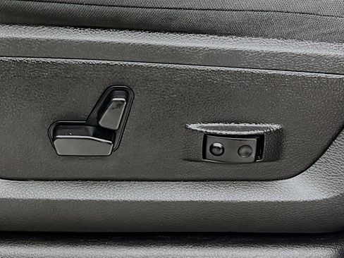 Used 2024 RAM 2500 Big Horn image 16