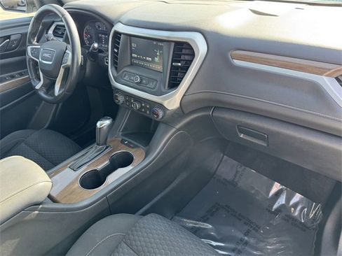 Certified 2018 GMC Acadia SLE image 5