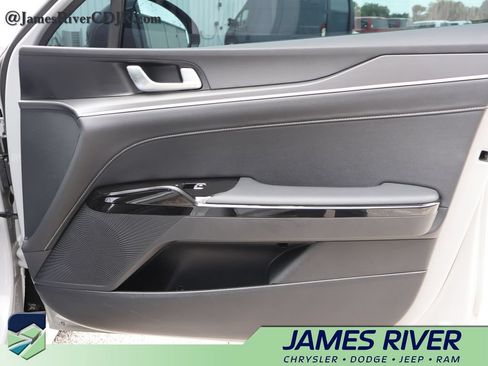 Used 2025 Kia K5 GT-Line AWD/4WD image 8