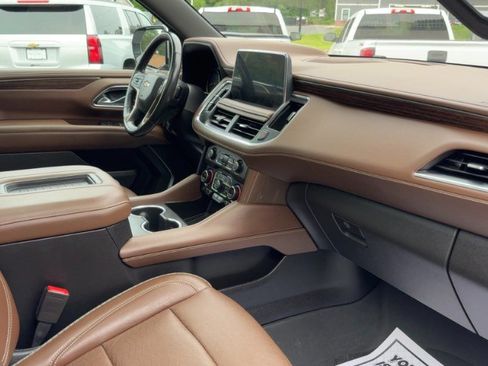 Used 2021 Chevrolet Tahoe High Country w/ Premium Package AWD/4WD image 20