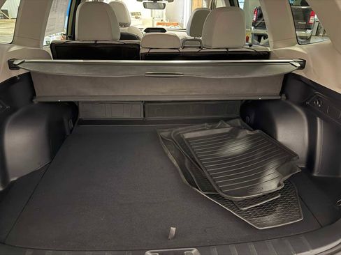 Used 2020 Subaru Forester Premium image 25