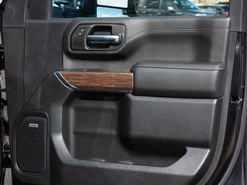 Used 2023 Chevrolet Silverado 3500 High Country w/ Z71 Off-Road Package image 9