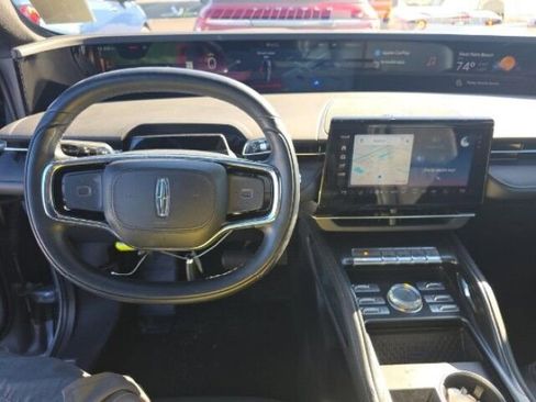 Used 2024 Lincoln Nautilus Premier w/ Equipment Group 102A image 9