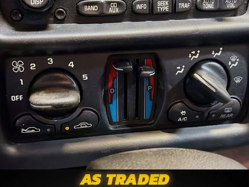 Used 2003 Chevrolet Monte Carlo LS image 14