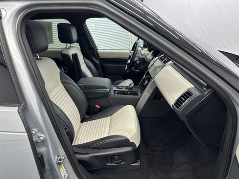 Used 2022 Land Rover Discovery S R-Dynamic image 15