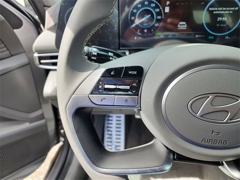 New 2025 Hyundai Elantra SEL image 21