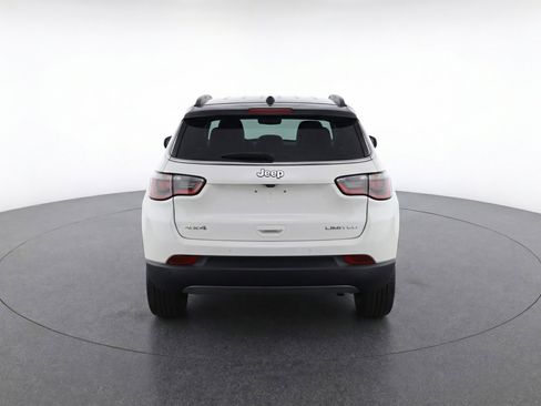Used 2025 Jeep Compass Trailhawk AWD/4WD image 7