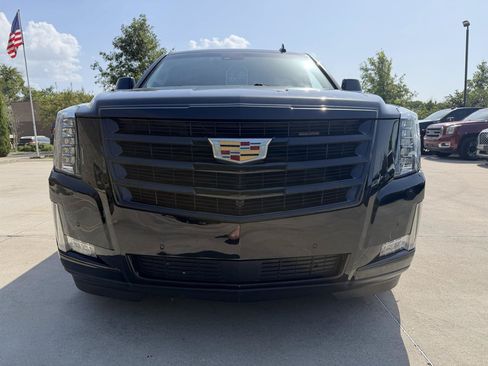 Used 2019 Cadillac Escalade Premium Luxury w/ Escalade Sport Edition RWD image 2