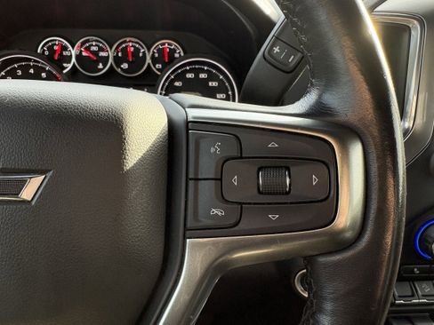 Used 2021 Chevrolet Silverado 1500 LT Trail Boss w/ Convenience Package II image 15