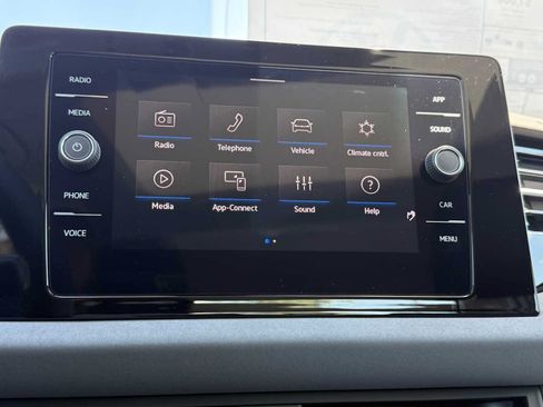 New 2026 Volkswagen Jetta SE FWD image 13
