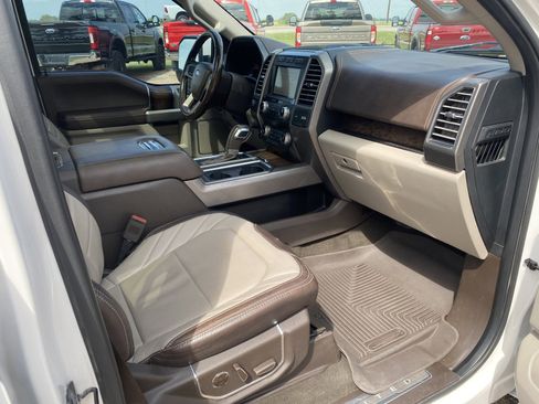Used 2019 Ford F150 Limited w/ Trailer Tow Package image 10