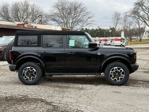 New 2025 Ford Bronco Outer Banks image 7