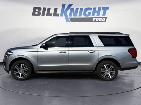 Used 2024 Ford Expedition Max XLT image 2