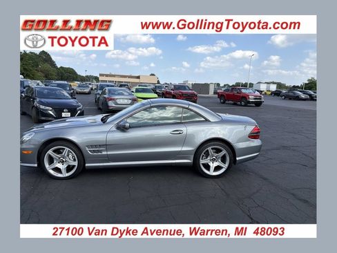 Used 2011 Mercedes-Benz SL 550 image 1