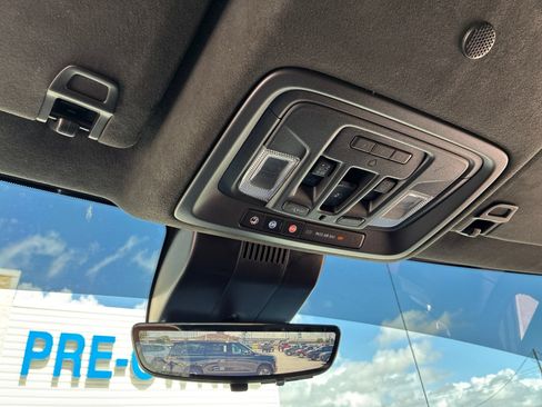 Used 2024 GMC Sierra 1500 Denali Ultimate AWD/4WD image 38