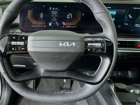 New 2026 Kia Sorento S image 13