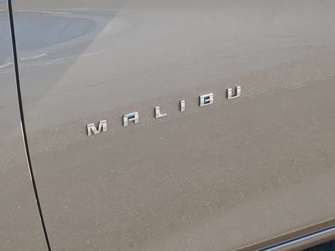 Used 2024 Chevrolet Malibu LT FWD image 35