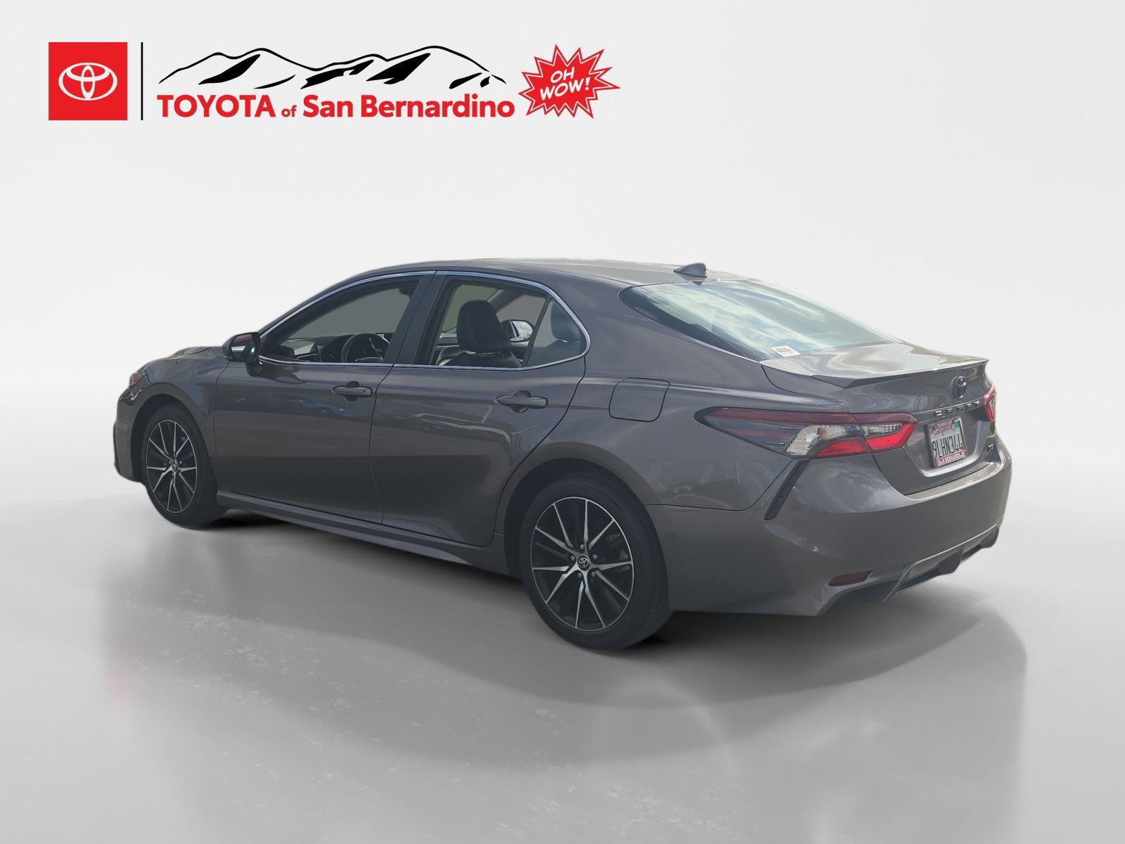 Certified 2024 Toyota Camry SE FWD image 3