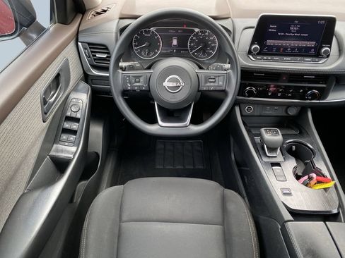 Used 2023 Nissan Rogue S FWD image 14