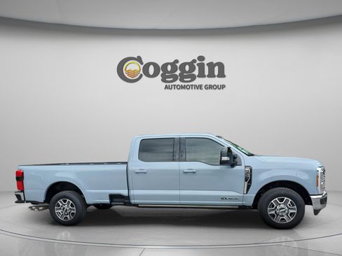 New 2026 Ford F250 Lariat RWD image 6