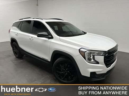 Used 2023 GMC Terrain SLE w/ Driver Convenience Package AWD/4WD image 1