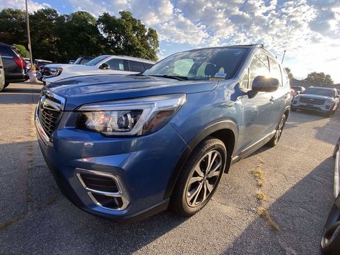 Used 2020 Subaru Forester Limited w/ Popular Package #3 AWD/4WD image 2