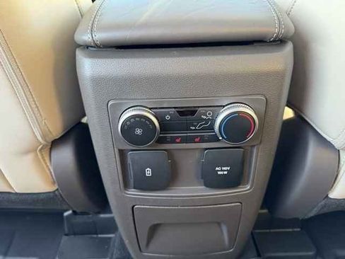 Used 2022 Ford Explorer Platinum w/ Equipment Group 601A image 13