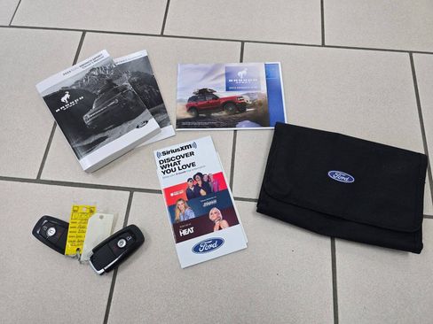 Used 2023 Ford Bronco Sport Heritage w/ Heritage Convenience Package AWD/4WD image 39