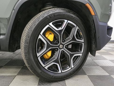 Used 2023 Rivian R1S Launch Edition AWD/4WD image 16