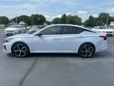 Used 2023 Nissan Altima 2.5 SR FWD image 8