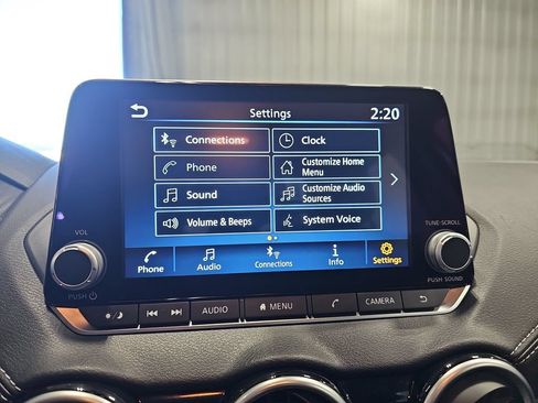Used 2025 Nissan Sentra SV FWD image 22