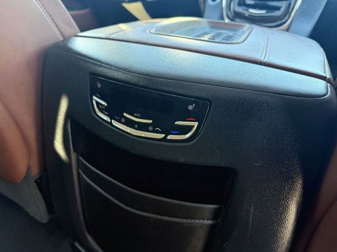 Used 2017 Cadillac Escalade Luxury AWD/4WD image 38